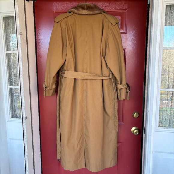 Mink-lined Winter Coat- size 10 - Picture 4 of 9